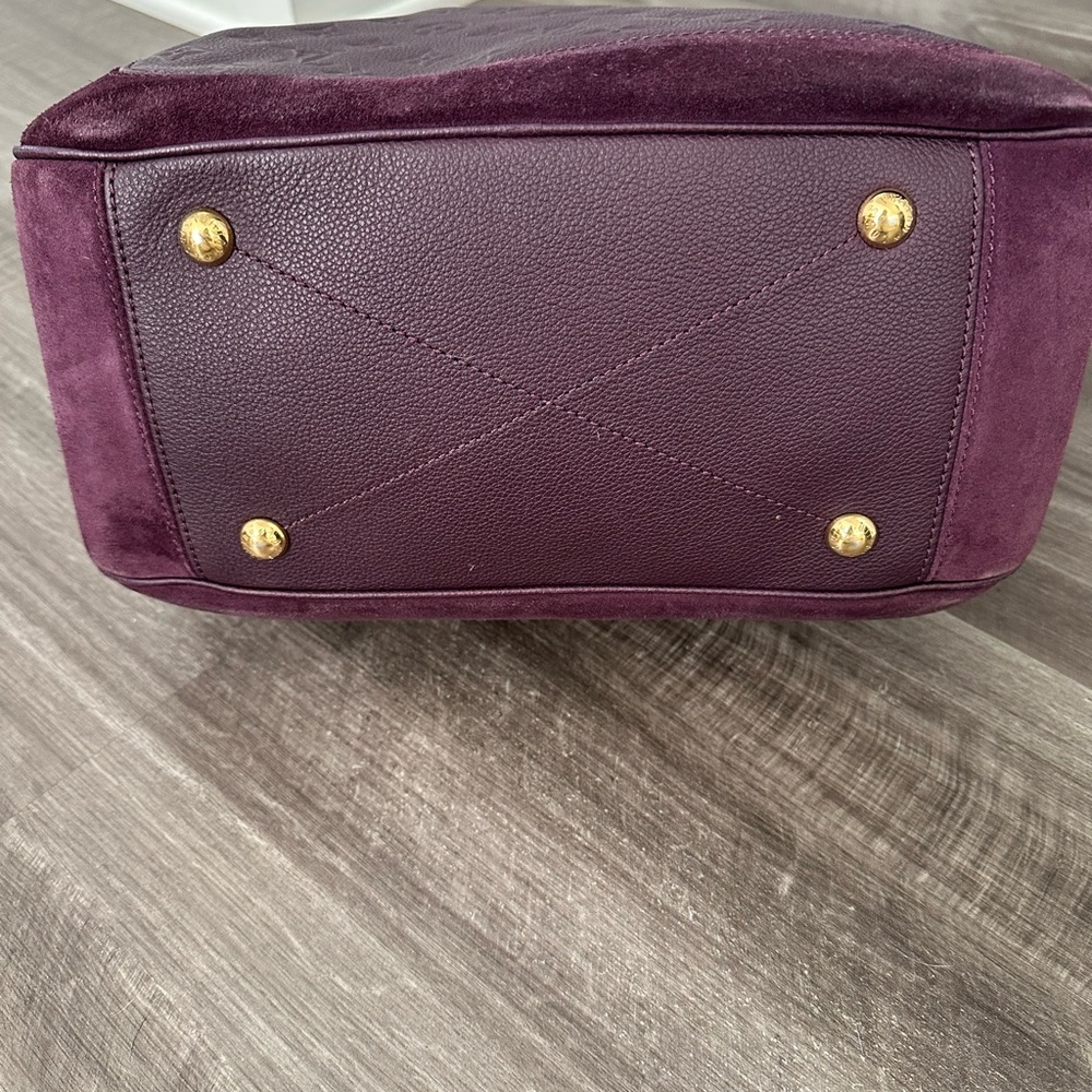 LOUIS VUITTON Monogrammed Audacieuse Handbag - Picture 3 of 16